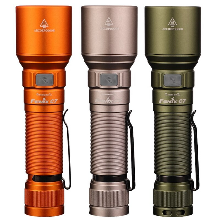 Fenix C7 LED Taschenlampe mit USB Anschluss Weihnachts-Edition